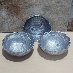 Martha Stewart Metal Aluminum Floral  Lotus Serving Bowl Set of 3